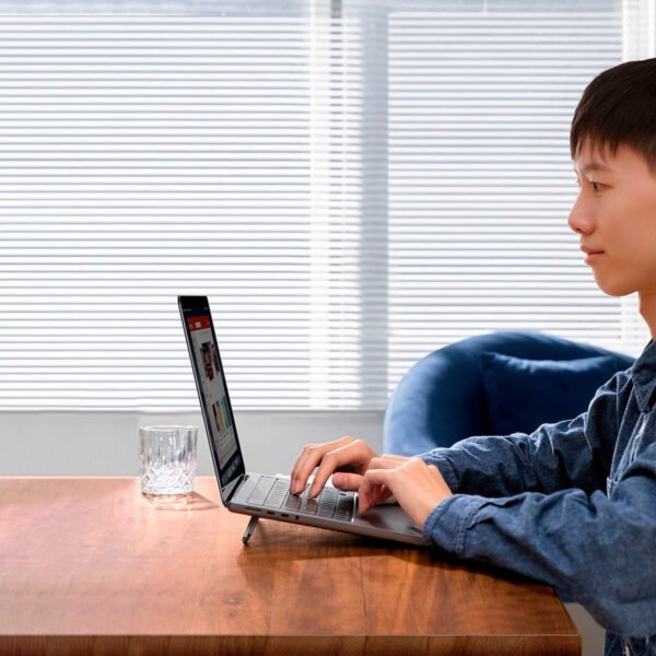 Soporte Invisible para Laptop Slim Kickstand Negro Baseus (9) Soporte Baseus Plegable Portátil Tableta Ajustable Universal